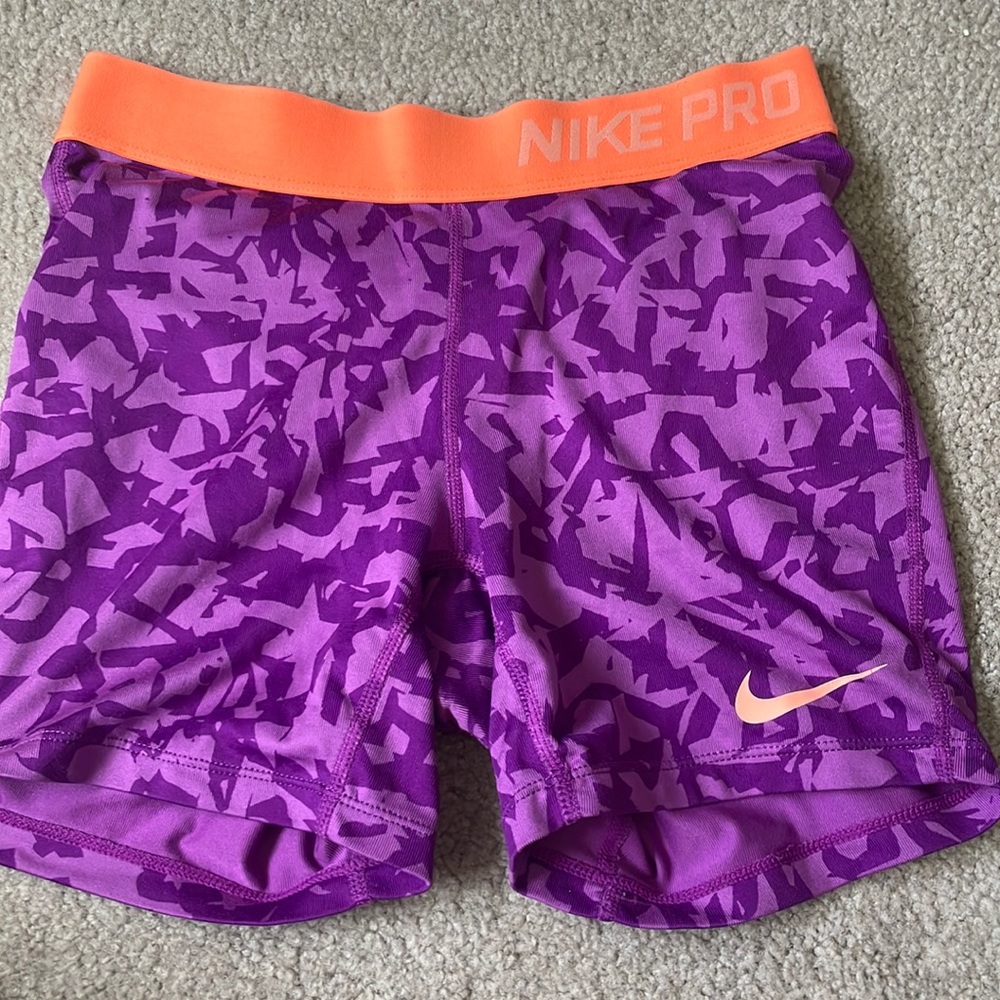 nike pro